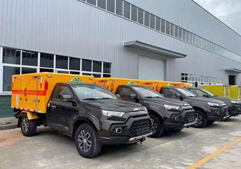 绥棱爆破器材运输车-保障安全与效率的关键